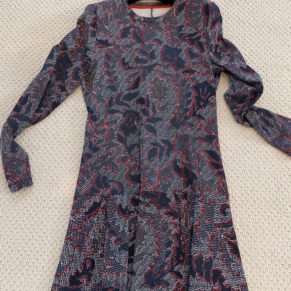 Tory Burch Navy Dahlia size small - Picture 2 of 4